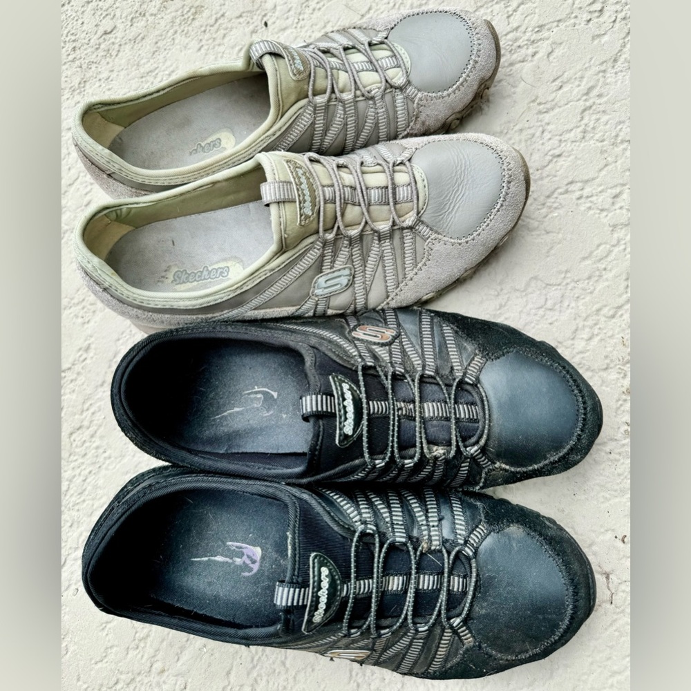 Womens Skechers leather slip on shoes- 2 pairs of size 7.5 SN21923-black & taupe